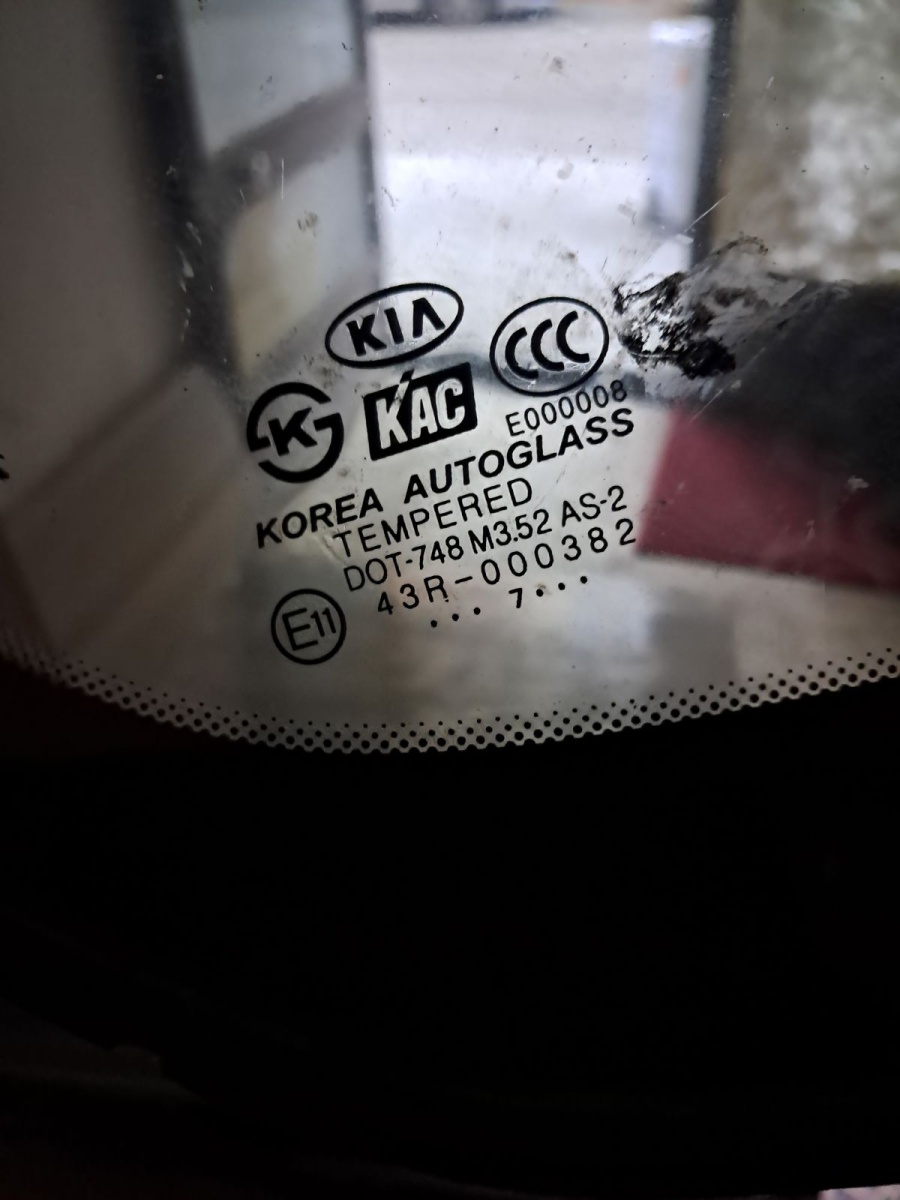 Kia 	Sportage	Sol Arka Kelebek Camı	2005-2009	(Stok Kodu:	Ki-32)