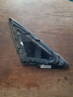 Audi	A-3	Sağ Arka Kelebek Camı 	2012-2020	(Stok Kodu:	Au-45)