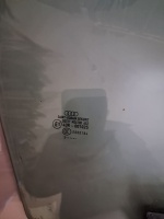 Audi	A-4	Sağ Ön Kapı Camı	2002-2005 	(Stok Kodu:	A-337)