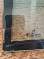 BMW	E-39	1997-2000	Sol Arka Kelebek Camı 	(Stok Kodu:	Bm-11)