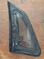Citroen 	C-4 	Sağ Arka Kelebek Camı	2010-2018	(Stok Kodu:	Ci-96)
