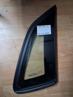 Citroen	C-4	Sağ Arka Kelebek Camı 		(Stok Kodu:	Ci-56)