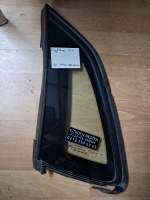 Citroen	C-4	Sol Arka Kelebek Camı 	(Stok Kodu:	Ci-55)