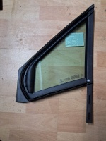 Citroen C-4 Sol Ön Kelebek Camı 2010- (Stok Kodu: Ci-32)