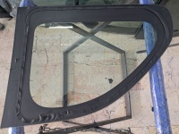 Dacia	Dokker	Sağ Arka Yan Sabit	2013-2019	(Stok Kodu:	Da-2)