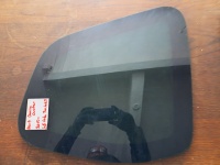 Dacia	Duster	Sağ Arka Yan Sabit	2010-	(Stok Kodu:	Da-4)