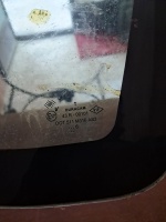 Dacia	Duster	Sağ Arka Yan Sabit	2010-	(Stok Kodu:	Da-4)