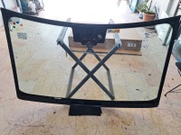 Ford	Tourneo Courier	Kameralı, sensörlü Ön cam	2024-	(Stok Kodu:	Fo-37)