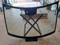 Ford	Tourneo Courier	Kameralı, sensörlü Ön cam	2024-	(Stok Kodu:	Fo-37)