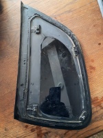 Hyundai	Tucson	2004-2010	Sağ Arka Kelebek Camı	(Stok Kodu:	Hy-17)