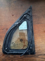 Kia 	Ceed 	Sol Arka Kelebek Camı	2012-2017	(Stok Kodu:	Ki-11)