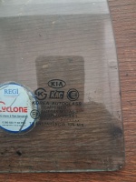 Kia 	Rio HB	Sol Arka Kelebek Camı	2000-2005	(Stok Kodu:	Ki-63)