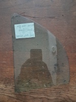 Kia 	Rio	Sağ Arka Kelebek Camı	2000-2007	(Stok Kodu:	Ki-45)