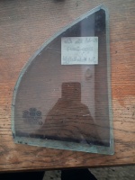 Kia 	Rio	Sol Arka Kelebek Camı	2000-2007	(Stok Kodu:	Ki-41)