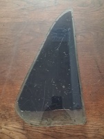 Kia 	Sephia 	Sol Arka Kelebek Camı	1994-1997	(Stok Kodu:	Ki-53