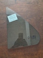 Kia 	Sorento	Sağ Arka Kelebek Camı	2002-2008	(Stok Kodu:	Ki-70)