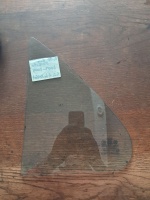 Kia 	Sorento	Sağ Arka Kelebek Camı	2002-2009	(Stok Kodu:	Ki-55