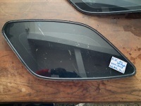 Kia 	Sportage	Sağ Arka Kelebek Camı	2005-2009	(Stok Kodu:	Ki-35)