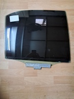 Mercedes	E Seri (W 202)	Sağ Arka Kapı Camı		(Stok Kodu:	Me-3)
