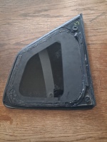 Nissan	X-Trail	Sol Arka Yan Sabit Camı	2014-2021	(Stok Kodu:	Ni-4)