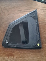 Nissan	X-Trail	Sol Arka Yan Sabit Camı	2014-2021	(Stok Kodu:	Ni-6)