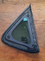 Opel	Astra J-HB 	Sol Arka Kelebek Camı	2010-2016	(Stok Kodu:	Op-3)