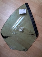 Peugeot	206 CC Cabrio	Sağ Arka Kelebek Camı 		(Stok Kodu:	Pe-8)