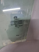 Peugeot 3008 Sol Ön Kapı Camı 2016 (Stok Kodu: Pe-67)