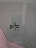 Peugeot 308 Sağ Ön Kapı Camı 2007-2016 (Stok Kodu: Pe-237)