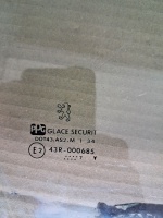 Peugeot	406	Sağ Ön Kapı Camı	1999-2004	(Stok Kodu:	Pe-82)