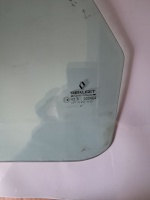 Renault-9 Sağ Ön Kapı Camı (Stok Kodu: Re-84)
