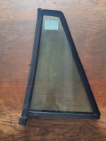 Skoda Fabia 1999-2007 Sağ Arka Kelebek Camı (Stok Kodu: Sk-60)