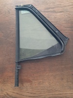 Skoda Fabia HB 2015-2021 Sağ Arka Kelebek Camı (Stok Kodu: Sk-55)