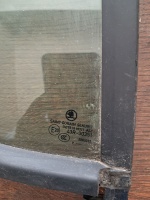 Skoda Fabia HB 2015-2021 Sağ Arka Kelebek Camı (Stok Kodu: Sk-57)