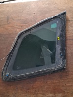 Skoda Karoq 2017-2022 Sol Arka Kelebek Camı (Stok Kodu: Sk-72)