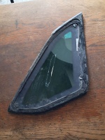 Skoda Rapid 2012-2019 Sol Arka Kelebek Camı (Stok Kodu: Sk-75)