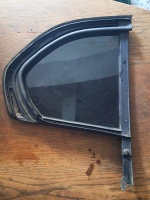 Skoda Superb 2008-2014 Sol Arka Kelebek Camı (Stok Kodu: Sk-46)