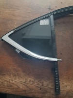 Skoda Superb 2015-2023 Sağ Arka Kelebek Camı (Stok Kodu: Sk-Sk-49)