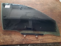 Toyota 	Avensis	1998-2001	Sağ Ön Kapı Camı	(Stok Kodu:	To-65)