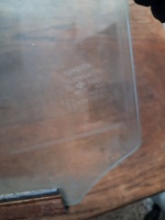 Toyota Corolla 1993-1998 Sol Arka Kapı Camı (Stok Kodu: To-70)