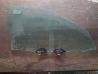 Toyota Corolla 1993-1998 Sol Ön Kapı Camı (Stok Kodu: To-19)