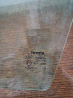 Toyota Corolla 1993-1998 Sol Ön Kapı Camı (Stok Kodu: To-19)