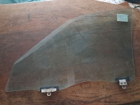 Toyota 	Corolla	1998-2002	Sağ Ön Kapı Camı	(Stok Kodu:	To-61)