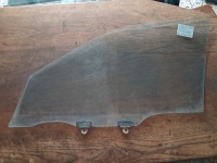 Toyota 	Corona	1993-2000	Sağ Ön Kapı Camı	(Stok Kodu:	To-64)