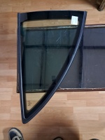 Volkswagen	Beetle Sol Arka Kelebek Camı 