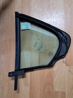 Volkswagen	Jetta Sağ Arka Kelebek Camı 2012