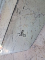 Volkswagen Passat (2004-2011) Sol Ön Kapı Camı