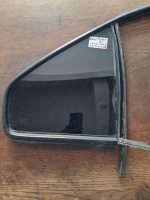 Volkswagen Passat B-5 Sağ Arka Kelebek Camı (Stok Kodu: VW-85)