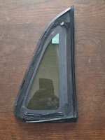 Volkswagen 	Polo	2009-2017	Sol Arka Kelebek Camı 	(Stok Kodu:	VW-69)