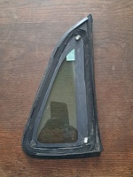 Volkswagen 	Polo	2009-2017	Sol Arka Kelebek Camı 	(Stok Kodu:	VW-72)